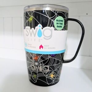 NWT Swig Life 18 oz. Glow in Dark Itsy Bitsy Halloween Spider Travel Mug